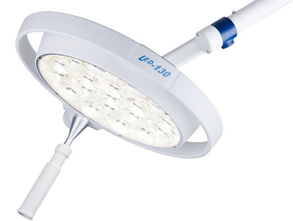 Lámpara de cirugía LED 130 Dental P. Base rodable